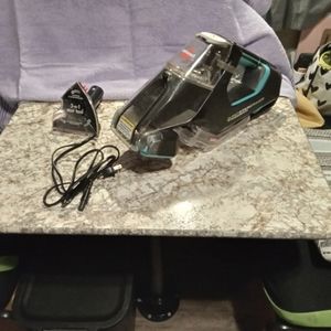 Bissell  Handheld rug shampooer